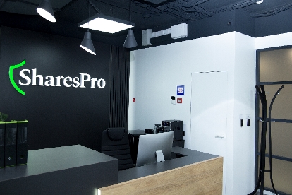 Логотип световой в офис